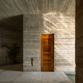 Textures of concrete in casa acantilado