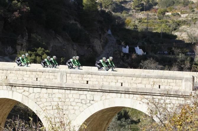 Team Belkin take in the sun on the south coast of Spain