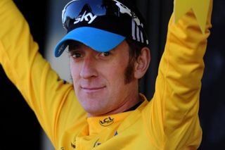 Bradley Wiggins claims his first maillot jaune of the 2012 Tour de France