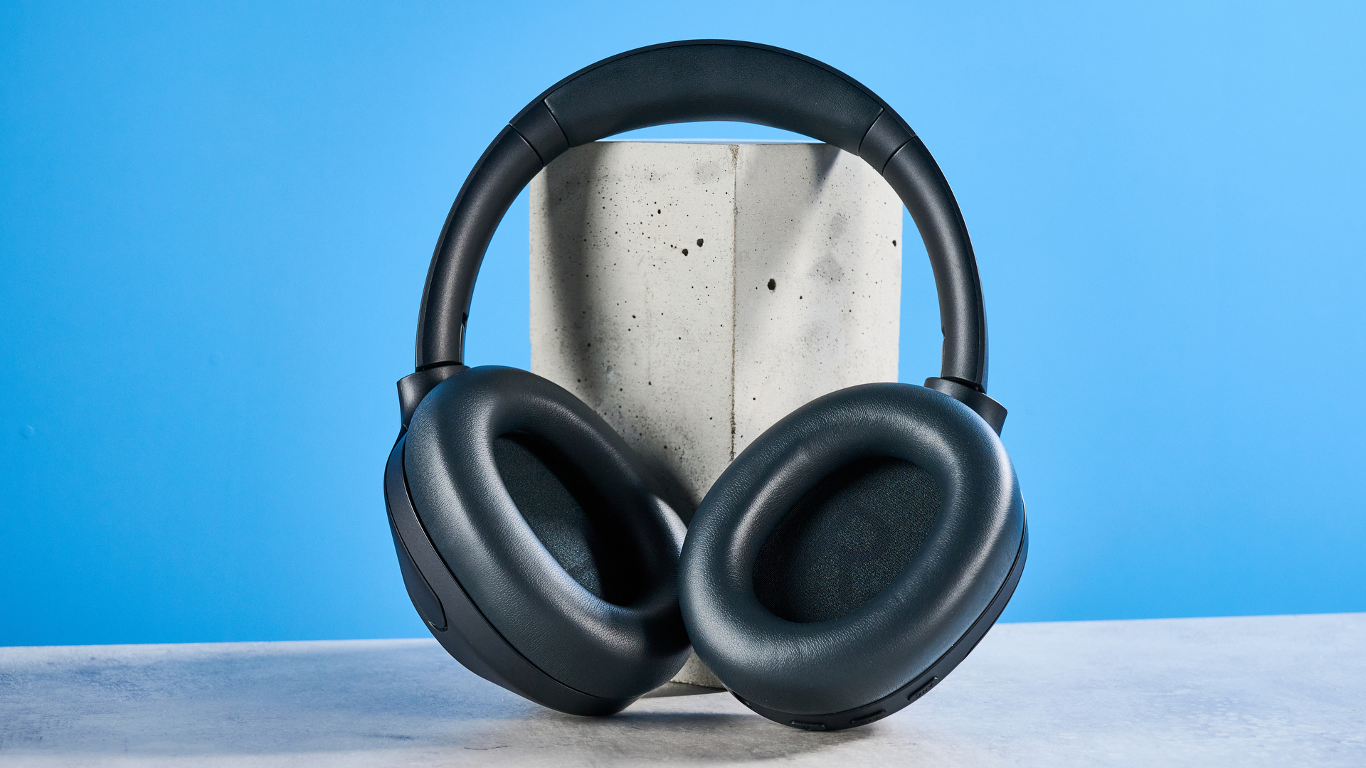 Black Tribit QuietPlus 81 over-ear headphones