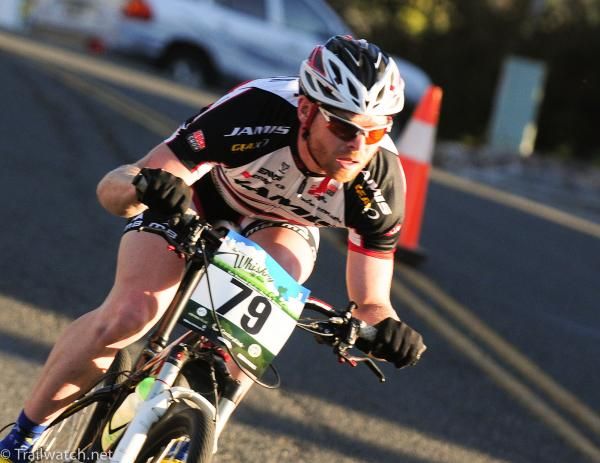 Thomas Turner (Team Jamis) on the descent