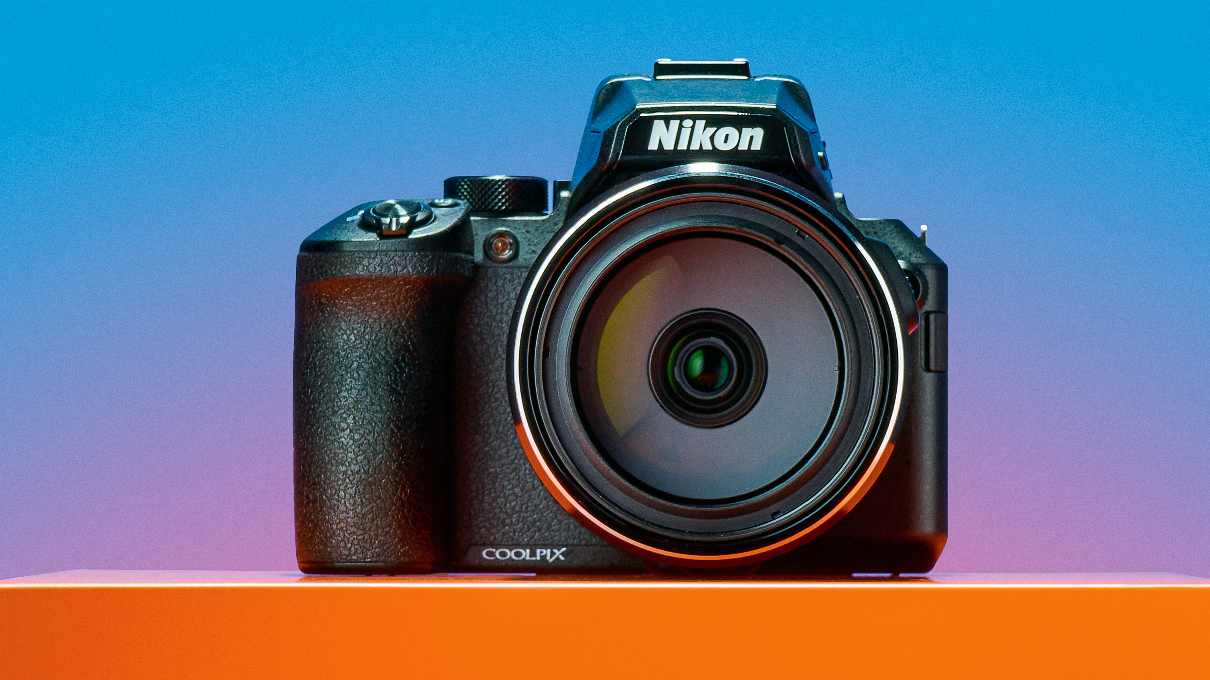 Nikon P950