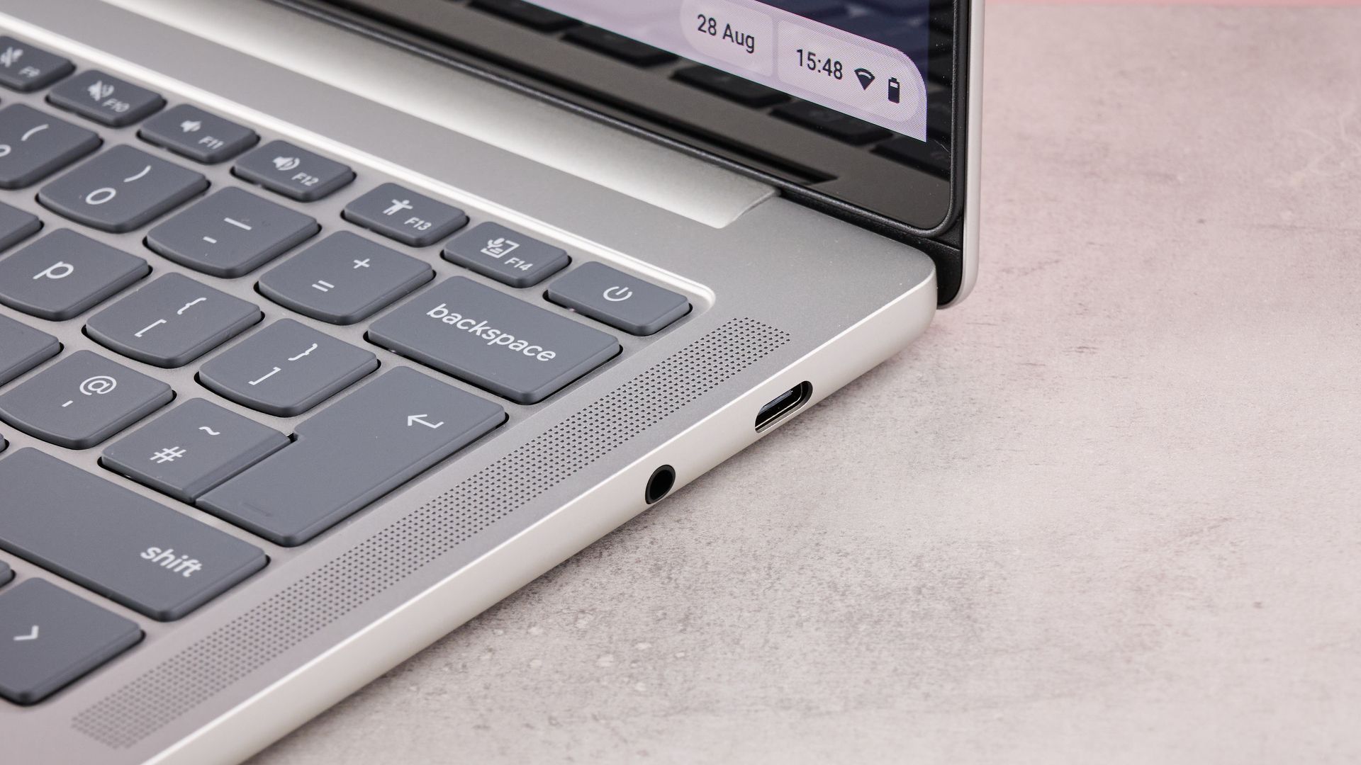 Google Urges: “Choose Chromebook Plus Over Windows 11 Laptop”