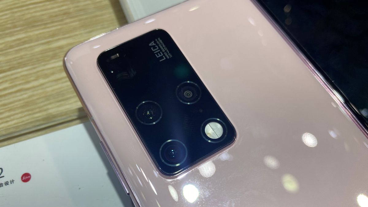 Huawei Mate X2