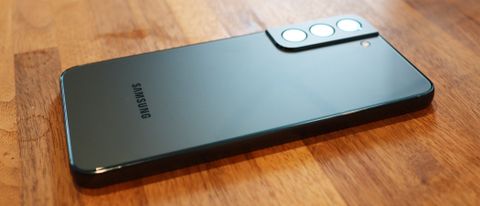 عمدة المعكرونة نقل  Samsung Galaxy S22: Samsung's newest flagship Android phone line is a  small-form wonder | TechRadar