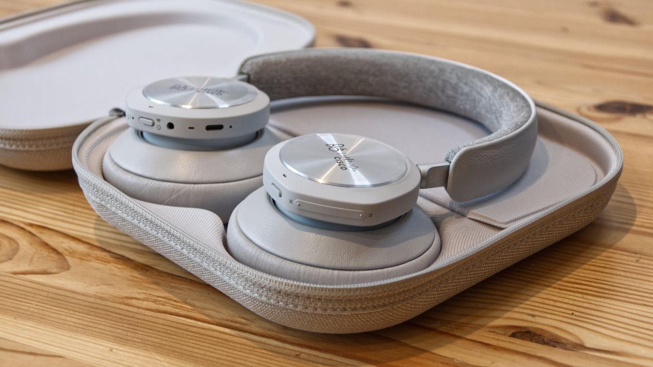 Bang &amp; Olufsen Cisco 980