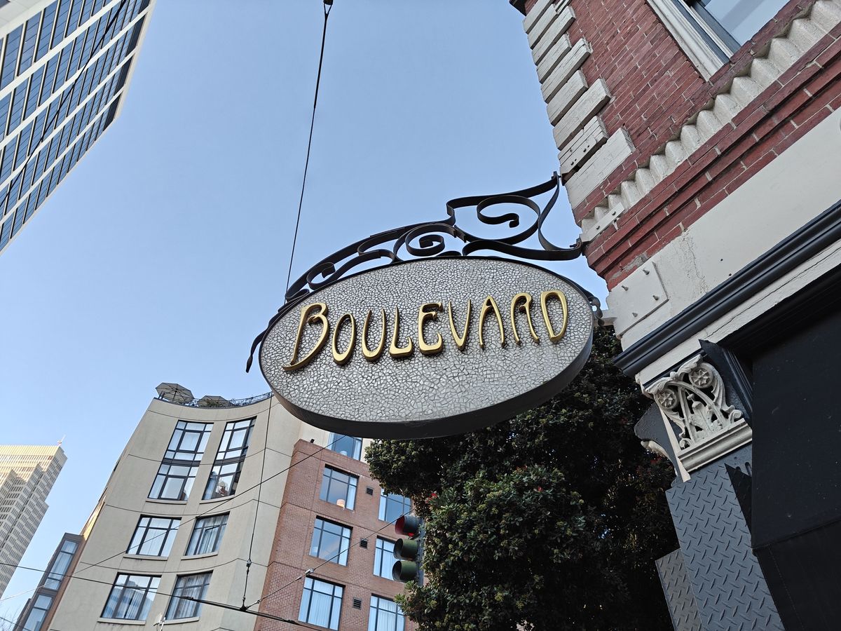 Photo of Boulevard sign shot by OnePlus 13R