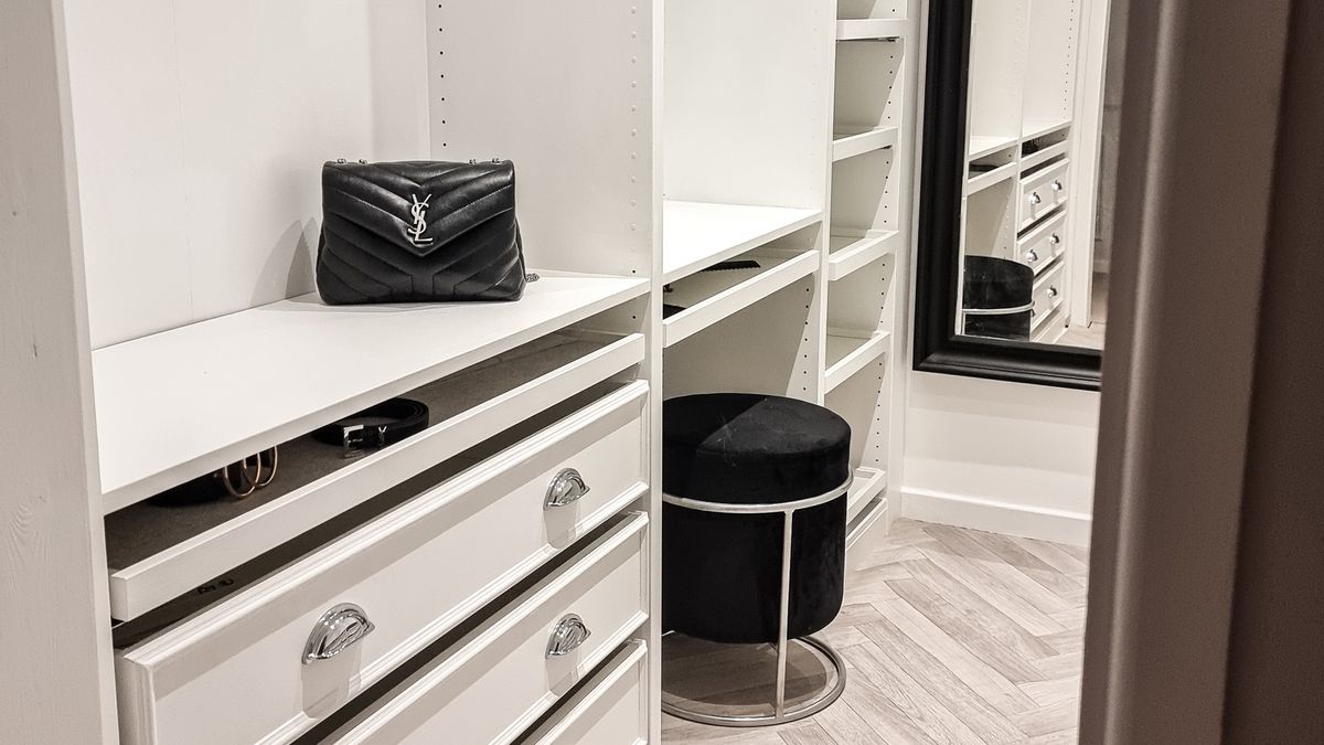 Avant et après : ce PAX IKEA classique est désormais un dressing chic