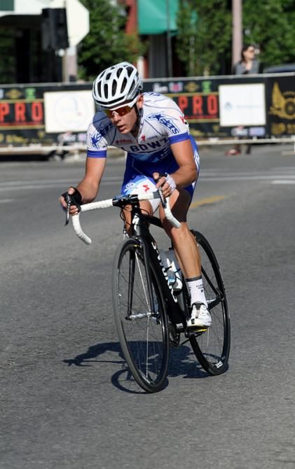 Last year's winners Elbowz Racing were aggressive