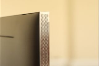 A side view of the Q900TS QLED 8K TV