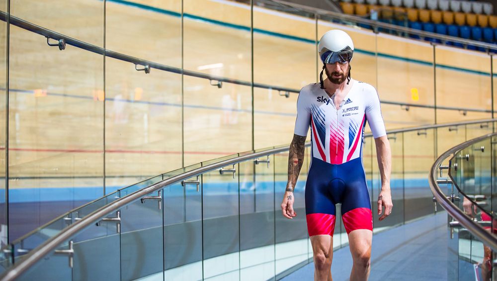 Bradley Wiggins walks down into the track centre