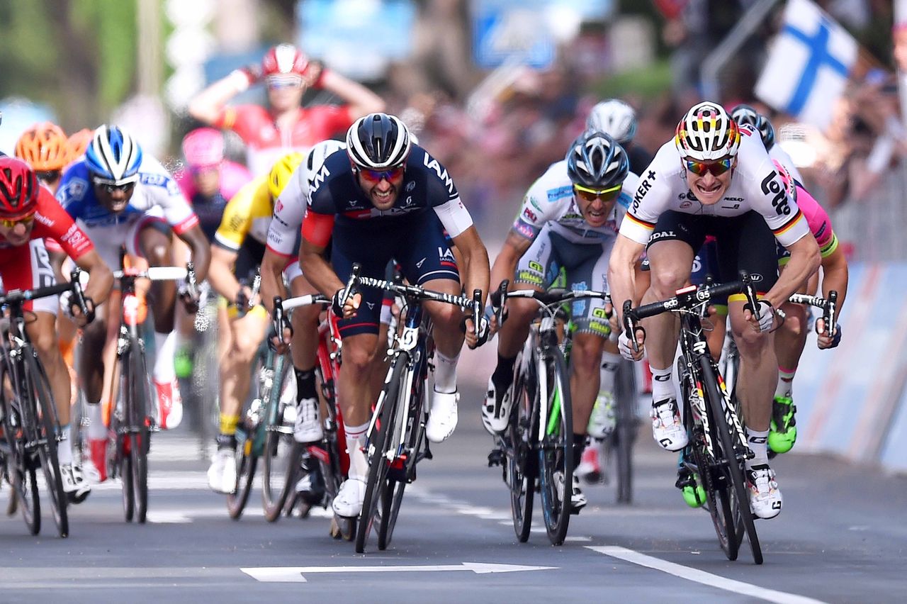 Andr&eacute; Greipel (Lotto Soudal) beats Matteo Pelucchi (IAM Cycling) to the stage win