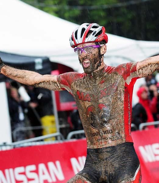 Geoff Kabush (Team Maxxis-Rocky Mountain) winning the Bromont World Cup