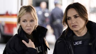 Kelli Giddish and Mariska Hargitay as Amanda Rollins and Olivia Benson at a crime scene in Law & Order: SVU season 26 episode 8