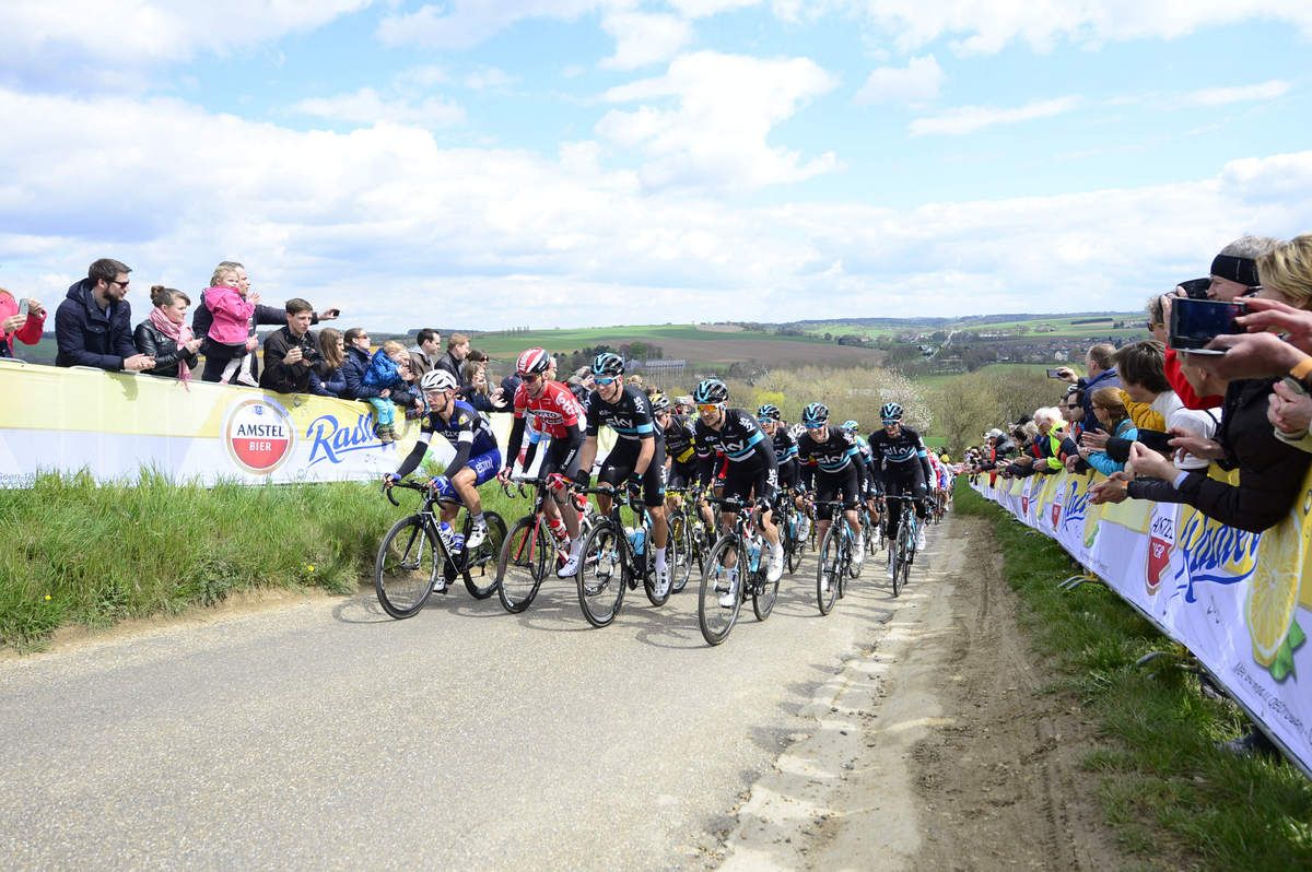 Team Sky leads the peloton up the Gulperberg climb
