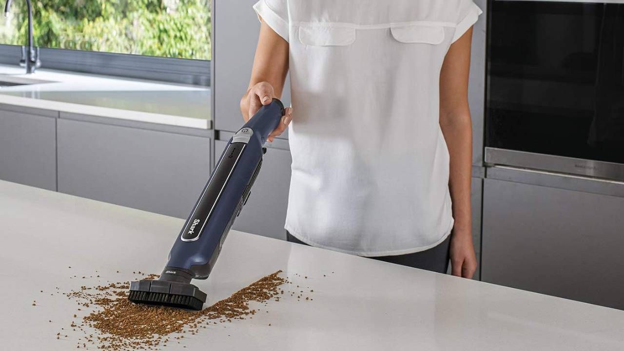 Shark WandVac 2in1 Cordless Vacuum Cleaner review top handheld