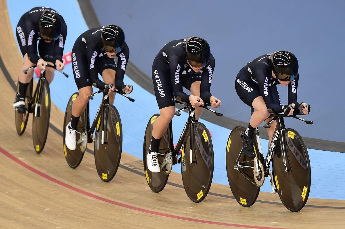 New Zealand in the team pursuit qualifying