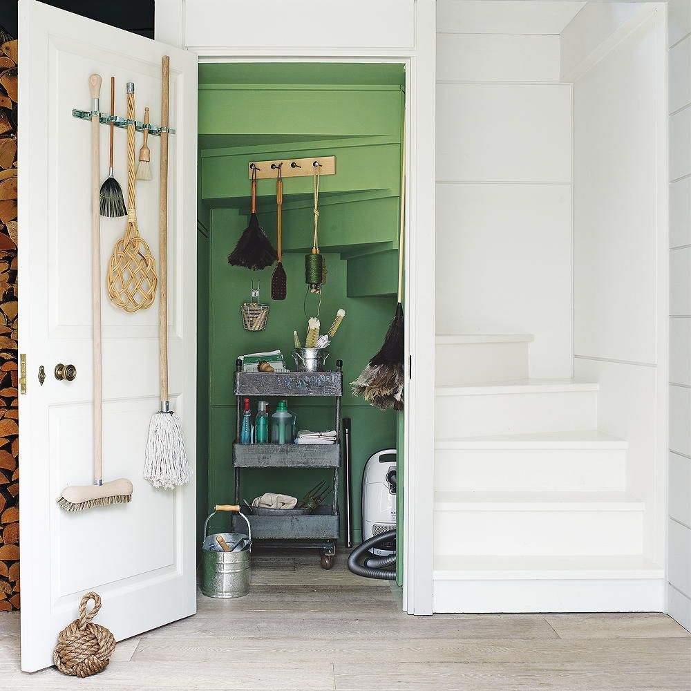 Storage solutions for small spaces: 24 ideas to store more in limited ...