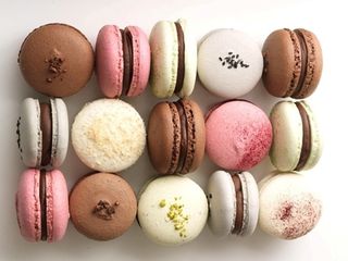 where to find the best macarons