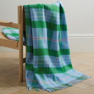 Johnstons of Elgin Fringed Checked Wool Throw