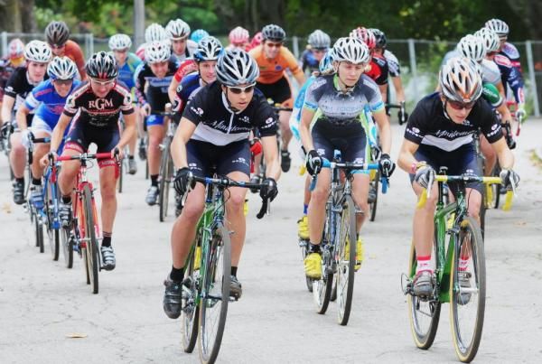The Minutemen Road Club women take command of the start.