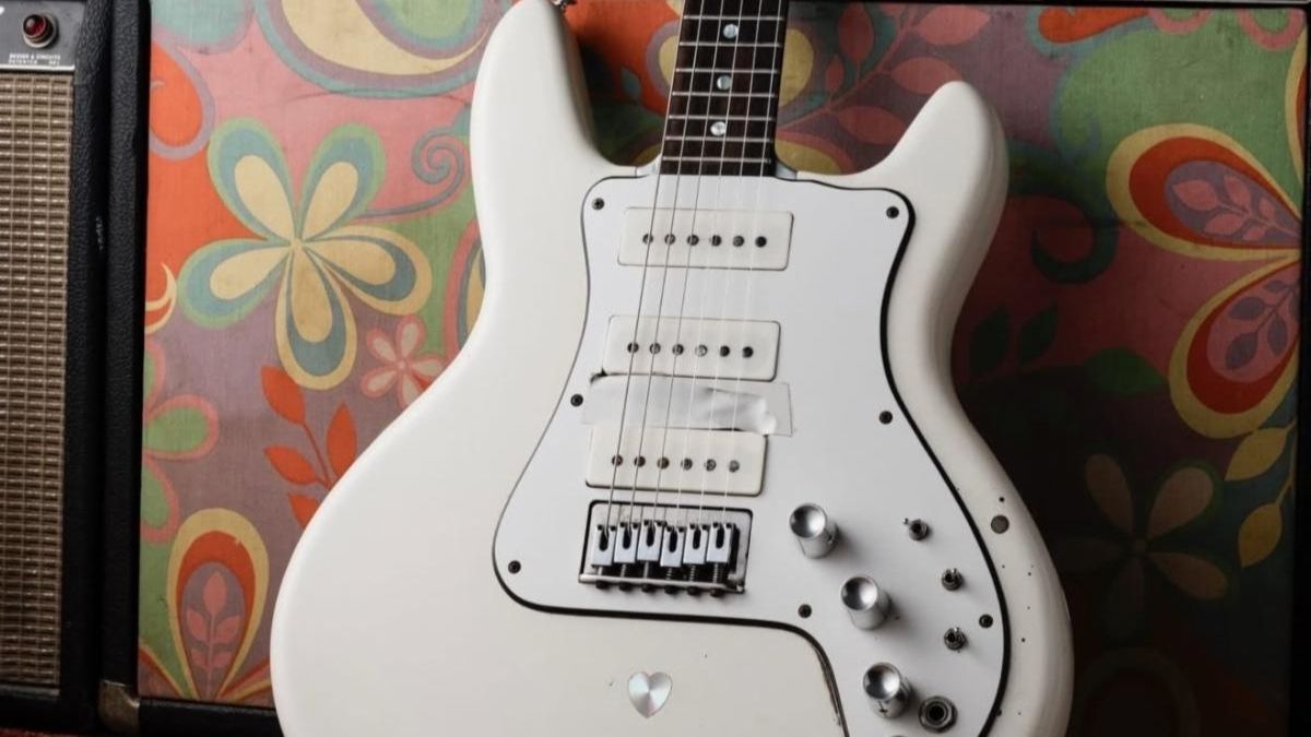 Jerry Garcia&rsquo;s 1976 Travis Bean TB500 #11