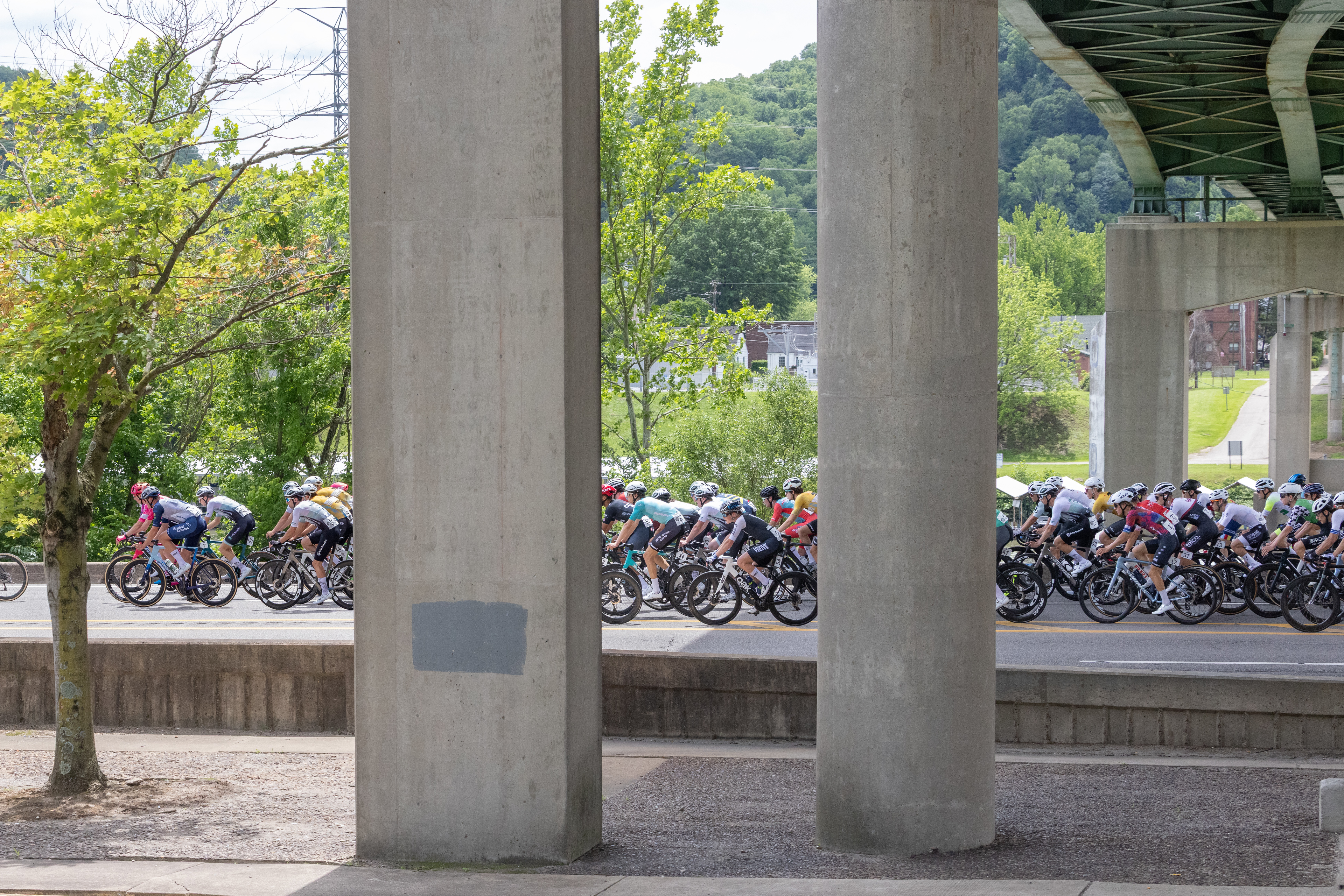 The men's U23 road race was one of attrition with only 30 of 80 riders finishing on the same lap as the winner.