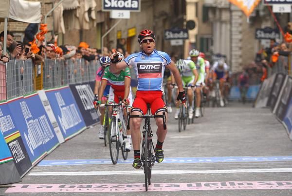 Cadel Evans (BMC) wins stage 6 of Tirreno-Adriatico