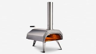 The Ooni Karu 12 Outdoor Pizza Oven