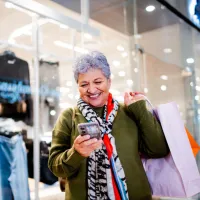 Earn cash back on your holiday spending Earn cash back on your holiday spending