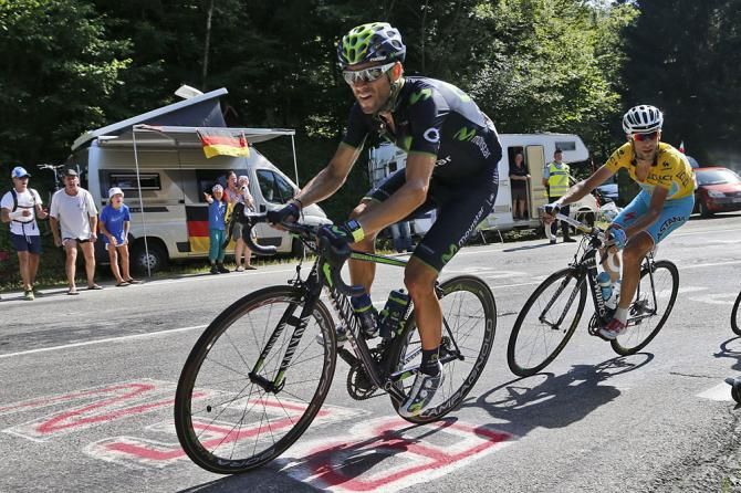 Alejandro Valverde leads Vincenzo Nibali