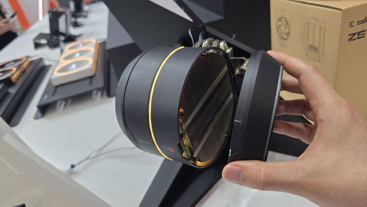 The Zalman ZET5 CPU air cooler showcased at Computex 2025