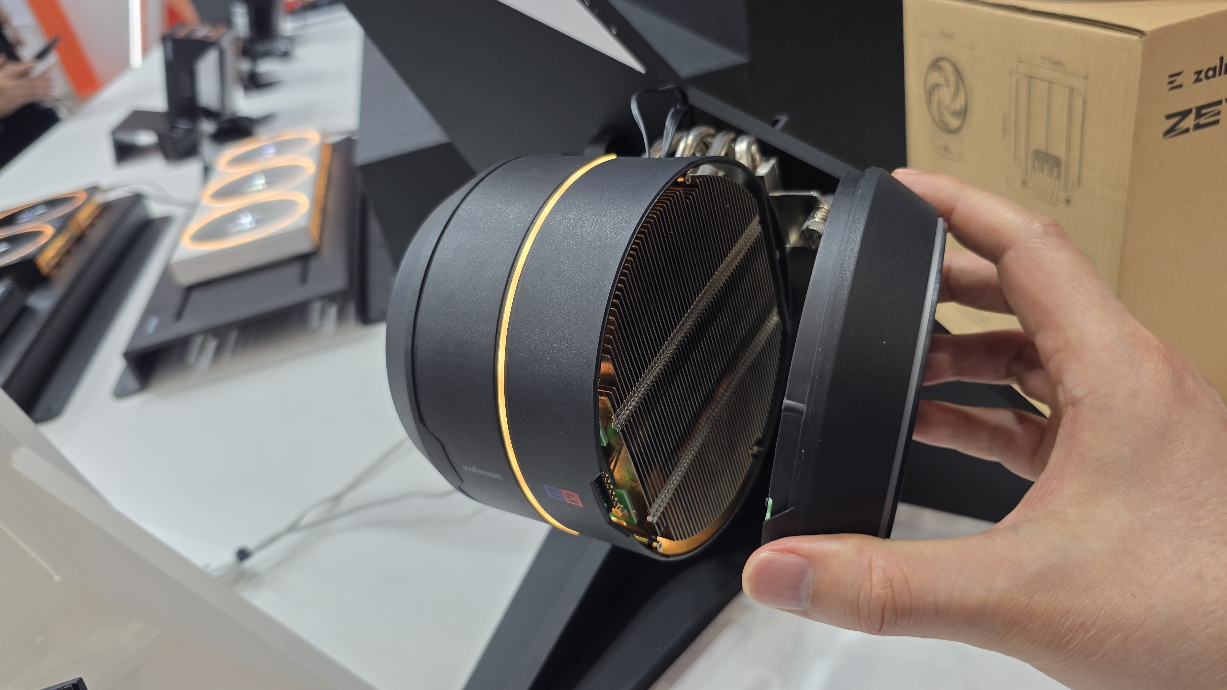 The Zalman ZET5 CPU air cooler showcased at Computex 2025