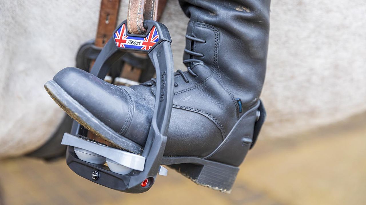 Flex-on Safe-on safety stirrups