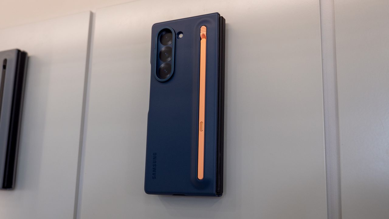 Samsung Galaxy Z Fold 6 official cases