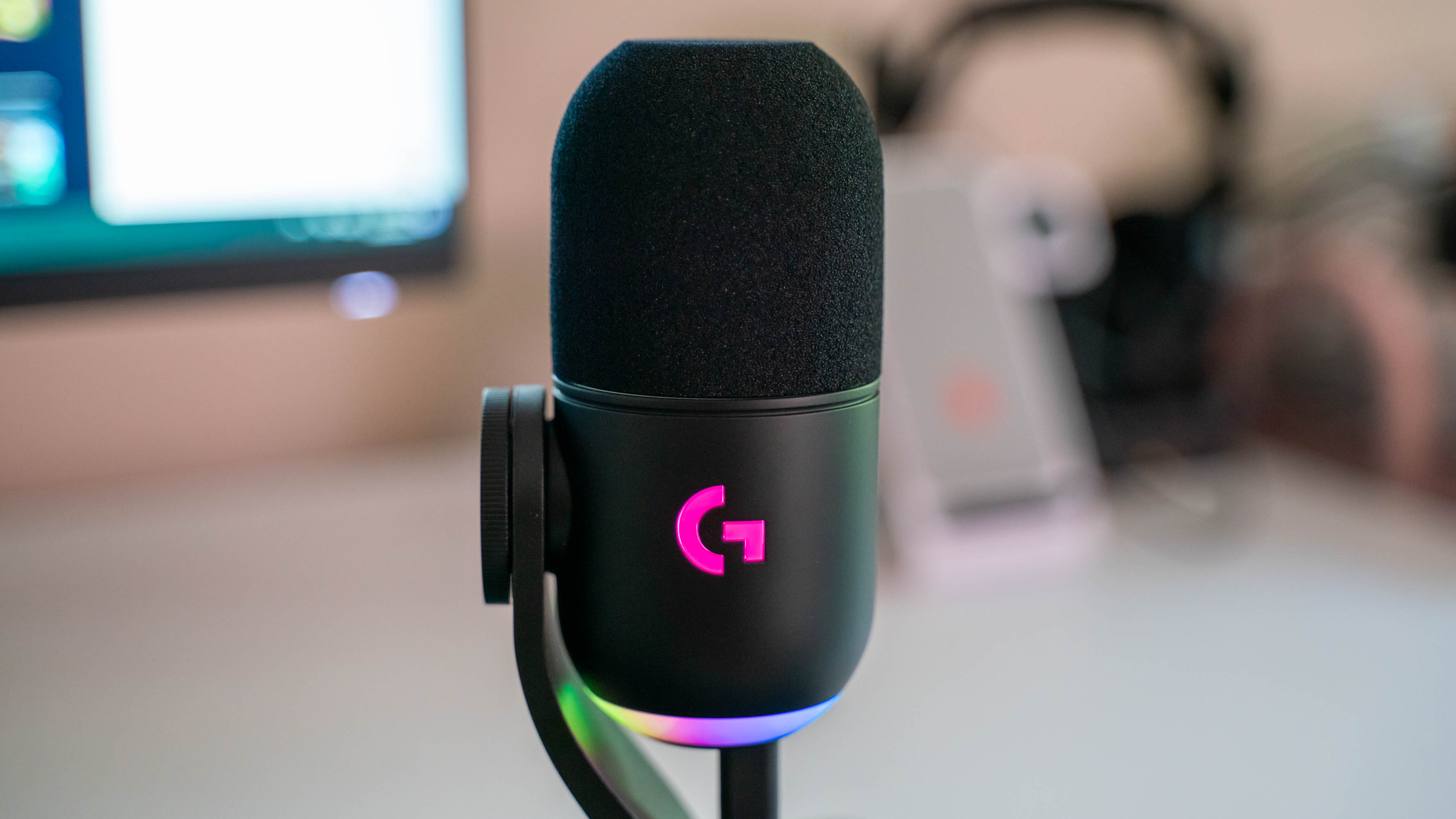 Logitech G Yeti GX on the author's desk