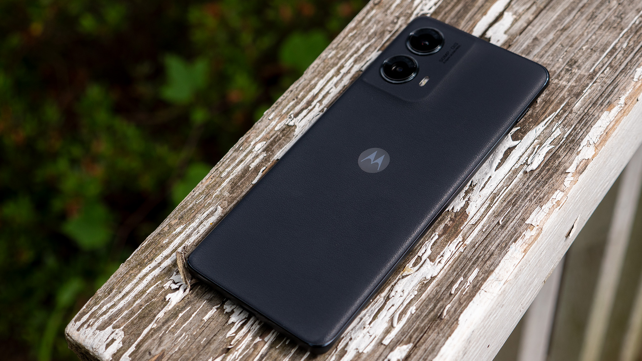 The gorgeous vegan leather back of the Motorola Edge (2024)