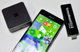 Microsoft Lumia 950 Display Dock + Miracast