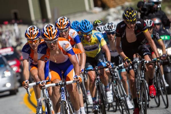 Luis Leon Sanchez sets the pace for Rabobank