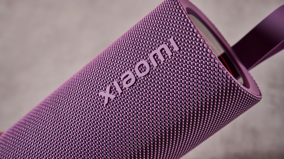 Xiaomi logo on the Xiaomi Sound Play