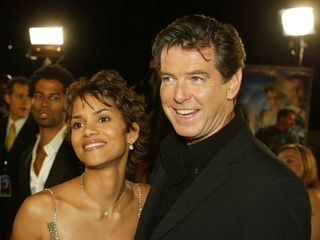 Halle Berry and Pierce Brosnan at the Die Another Day premiere