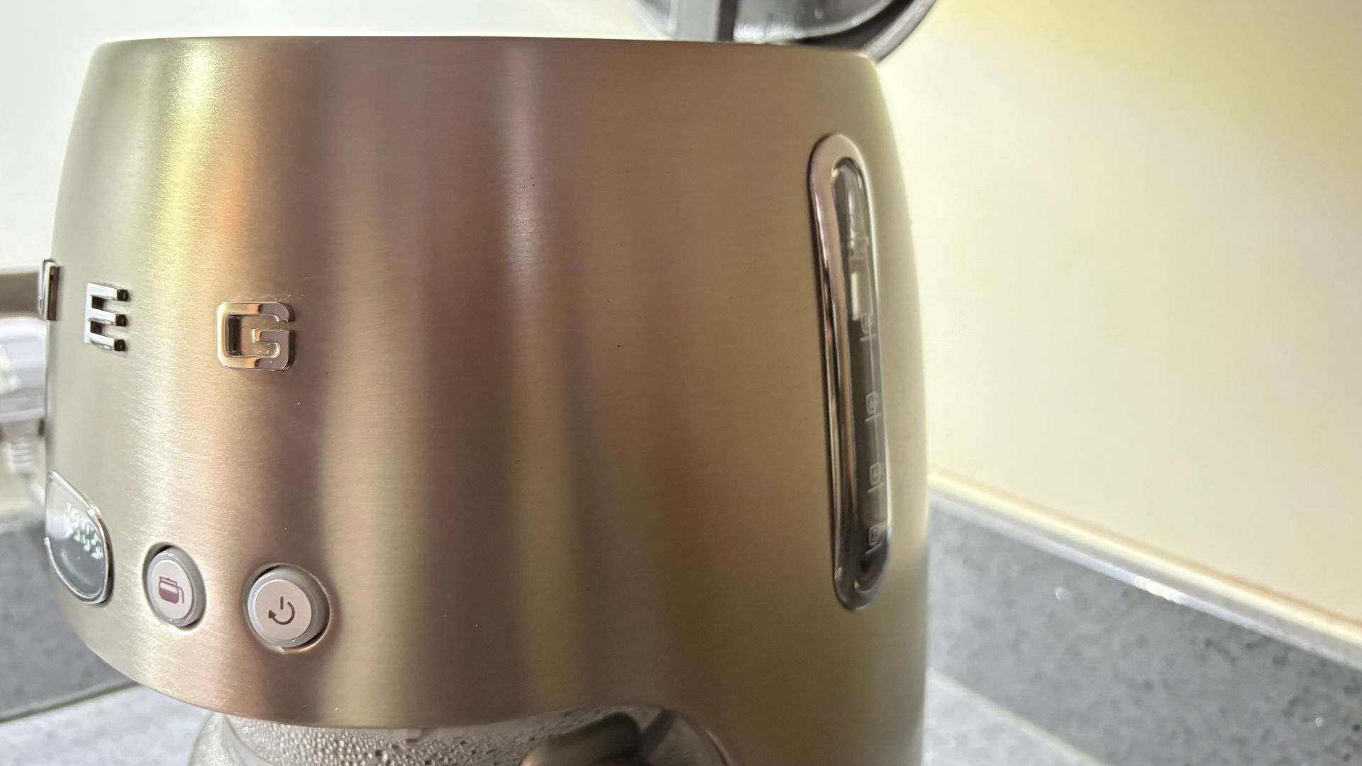 Testing the Smeg DCF02 Drip Coffee Machine