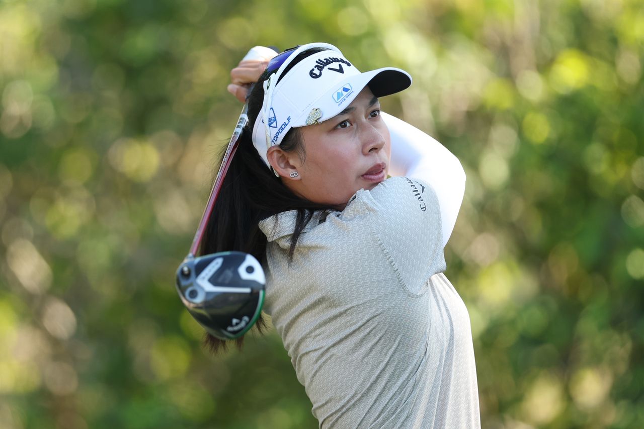 Jeeno Thitikul hits a driver off the tee
