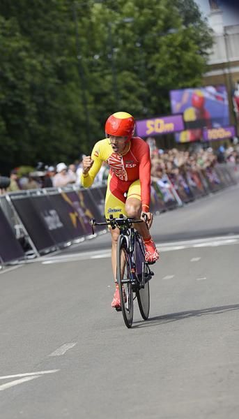 Jonathan Castroviejo (Spain) held the best time for a while and ultimately finished in ninth place in the Olympic time trial.