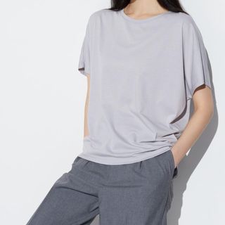 Uniqlo AIRism Top