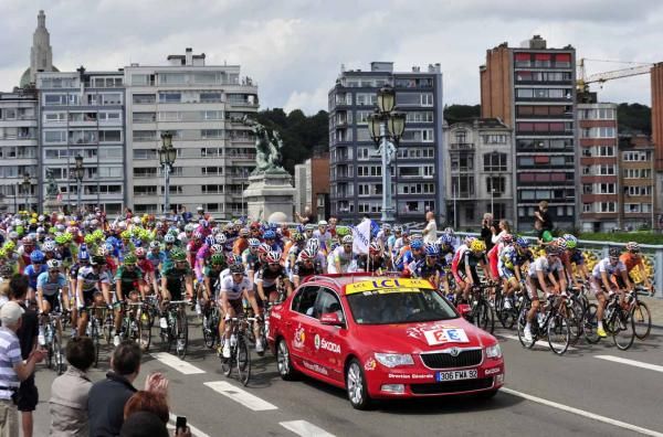 The 2012 Tour de France peloton leaves Liege on stage 1.
