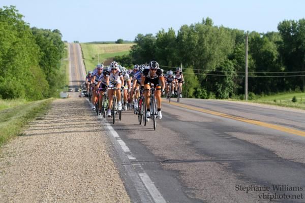The women race for Queen of the Hill points