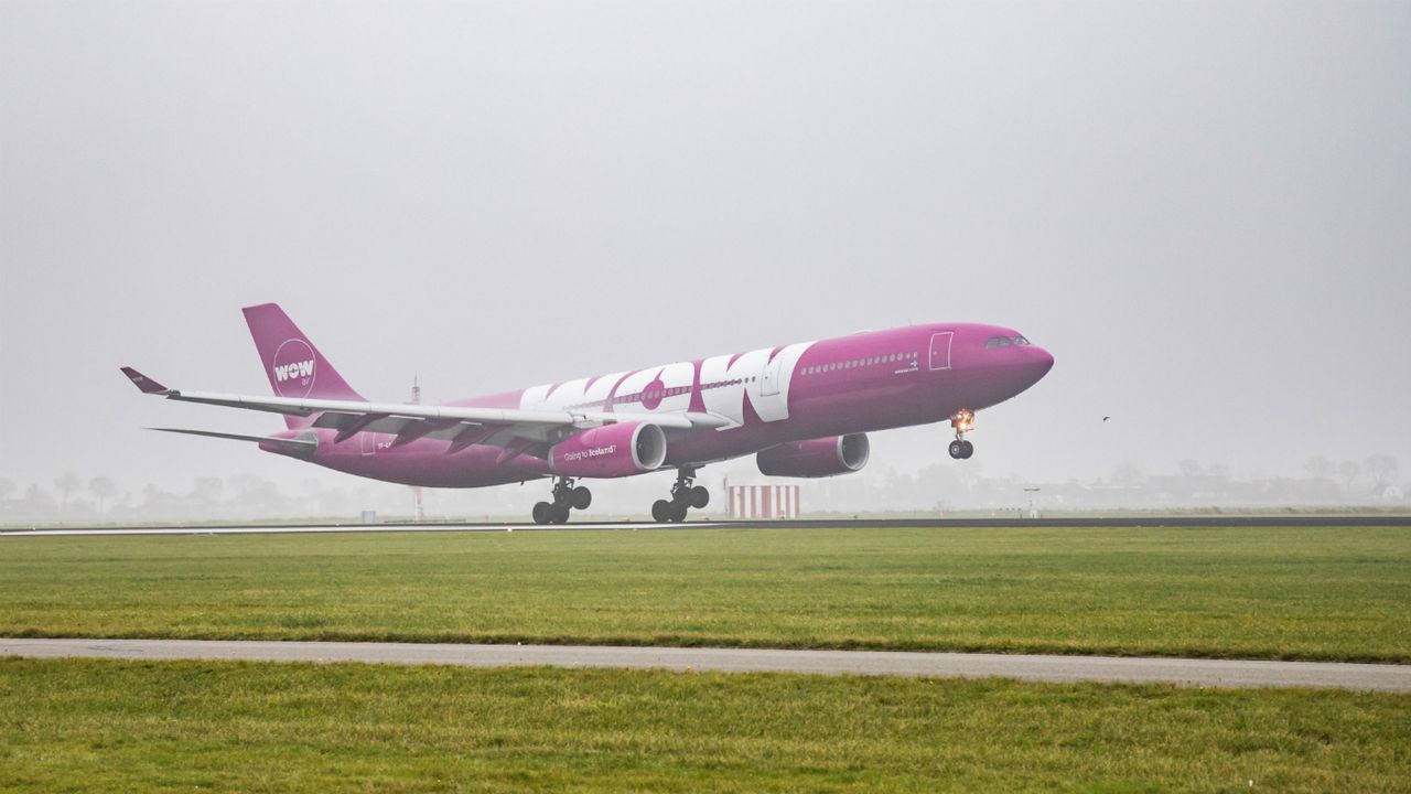 Wow Air, Iceland