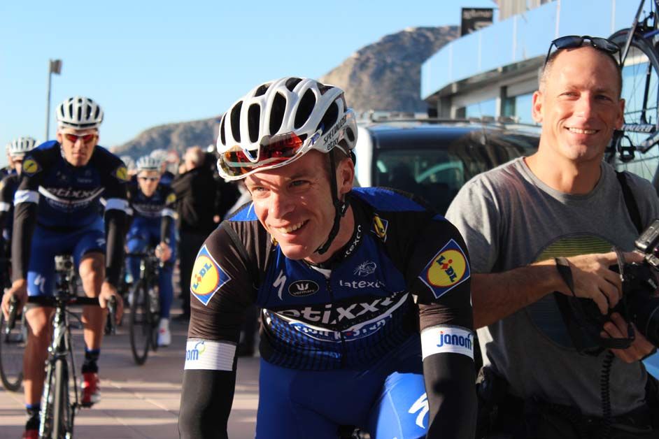 Iljo Keisse enjoys a joke with photographer Tim de Waele