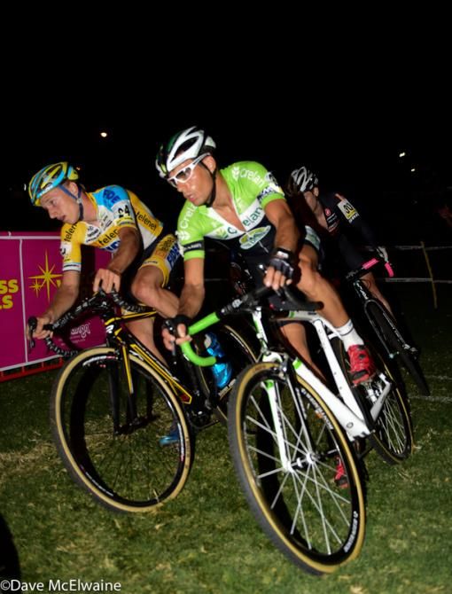 The leaders stayed in a fairly large group for several laps